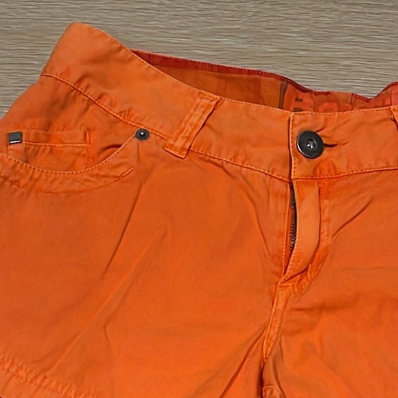 Bench orange shorts - Picture 2 of 6
